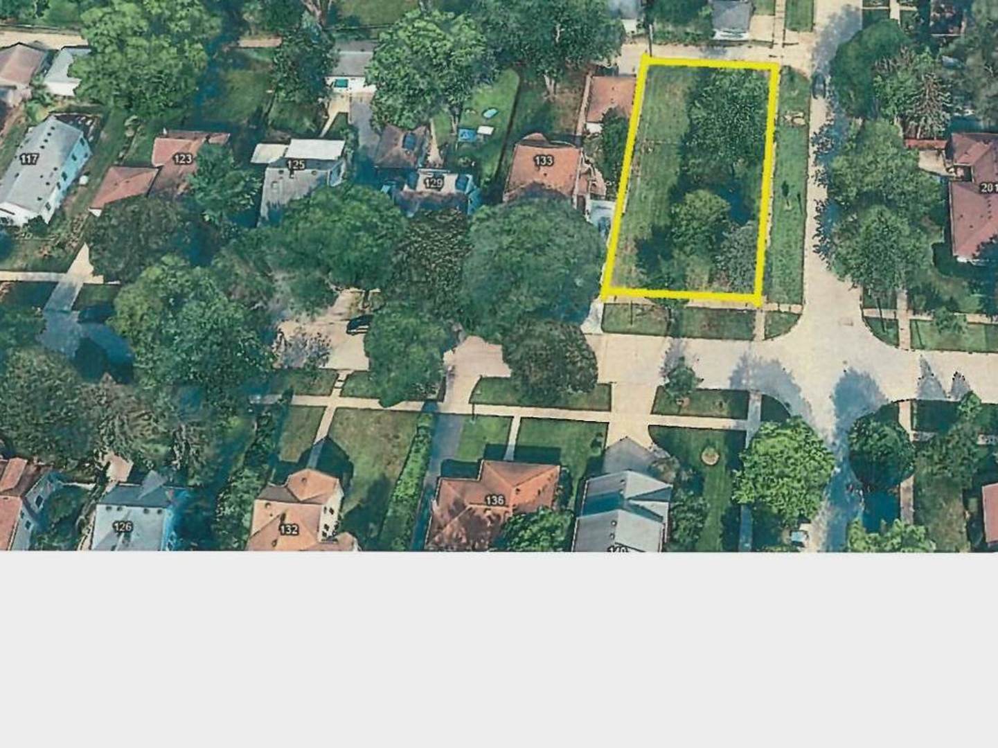 139 S Adams Street, Westmont, IL 60559