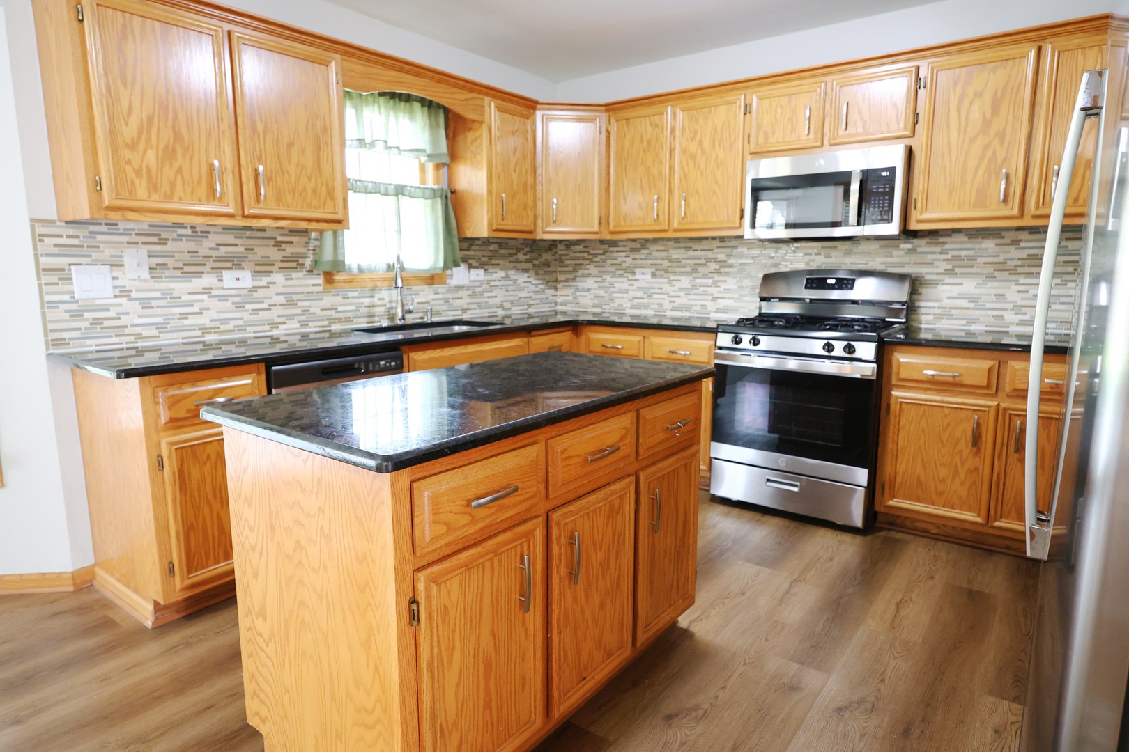 632 Bishops Gate, New Lenox, IL 60451