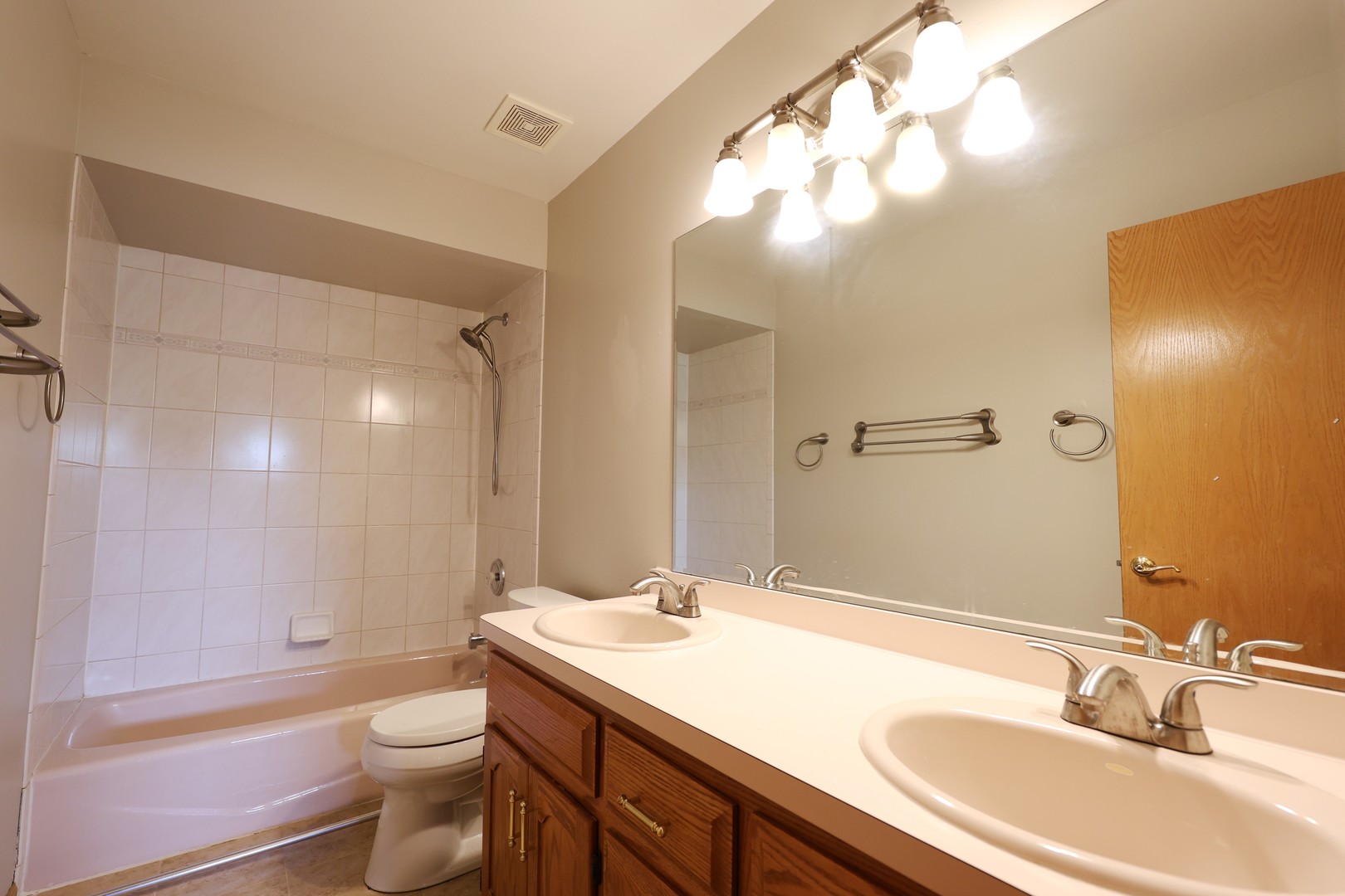 632 Bishops Gate, New Lenox, IL 60451