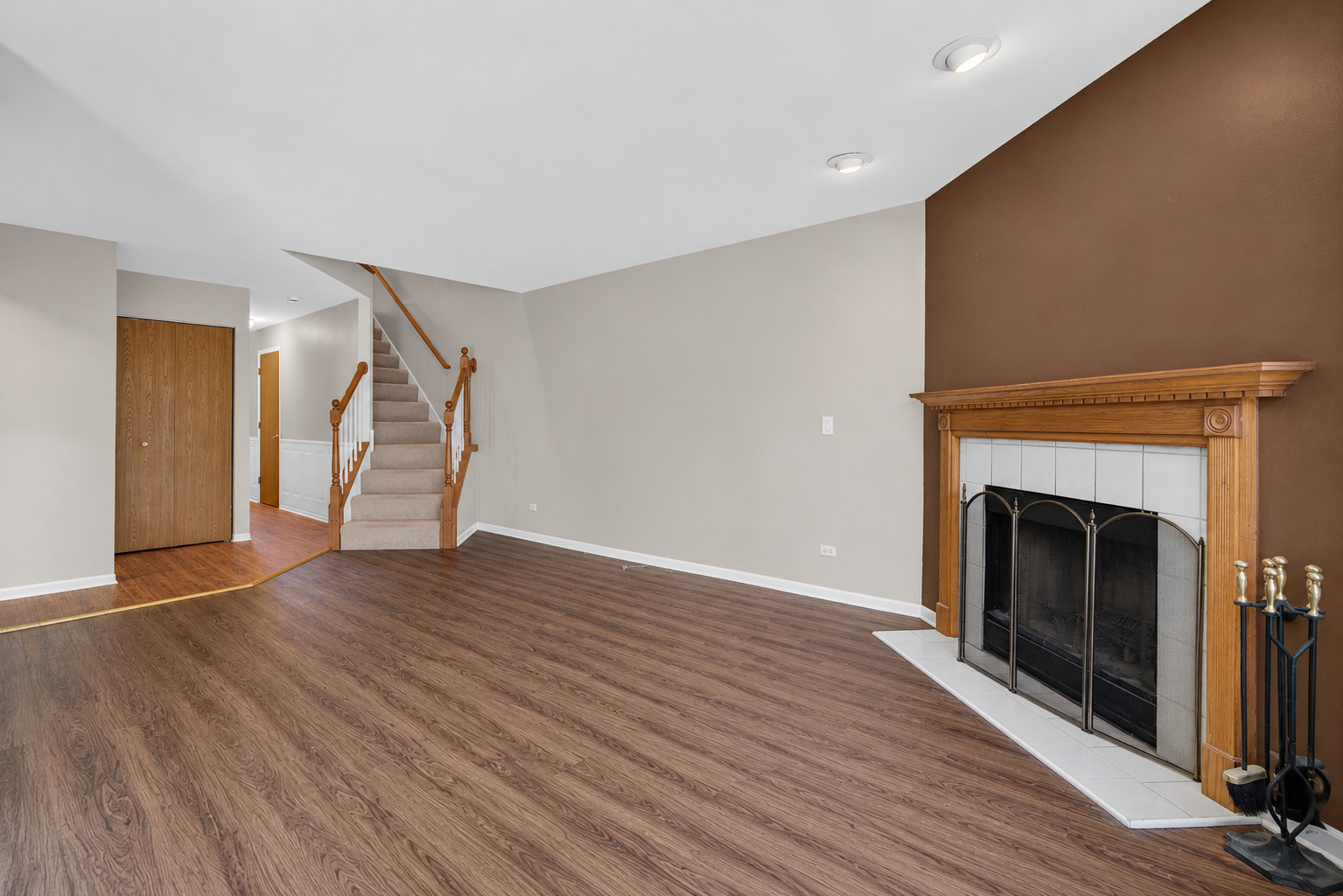 337 Inner Circle Drive, Bolingbrook, IL 60490