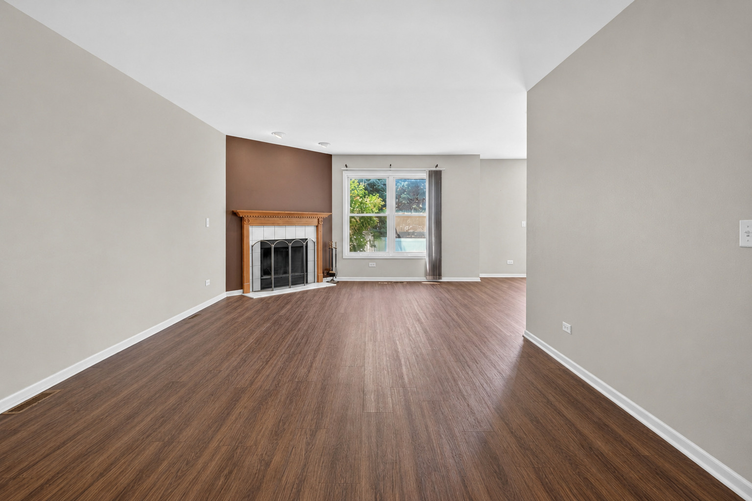 337 Inner Circle Drive, Bolingbrook, IL 60490