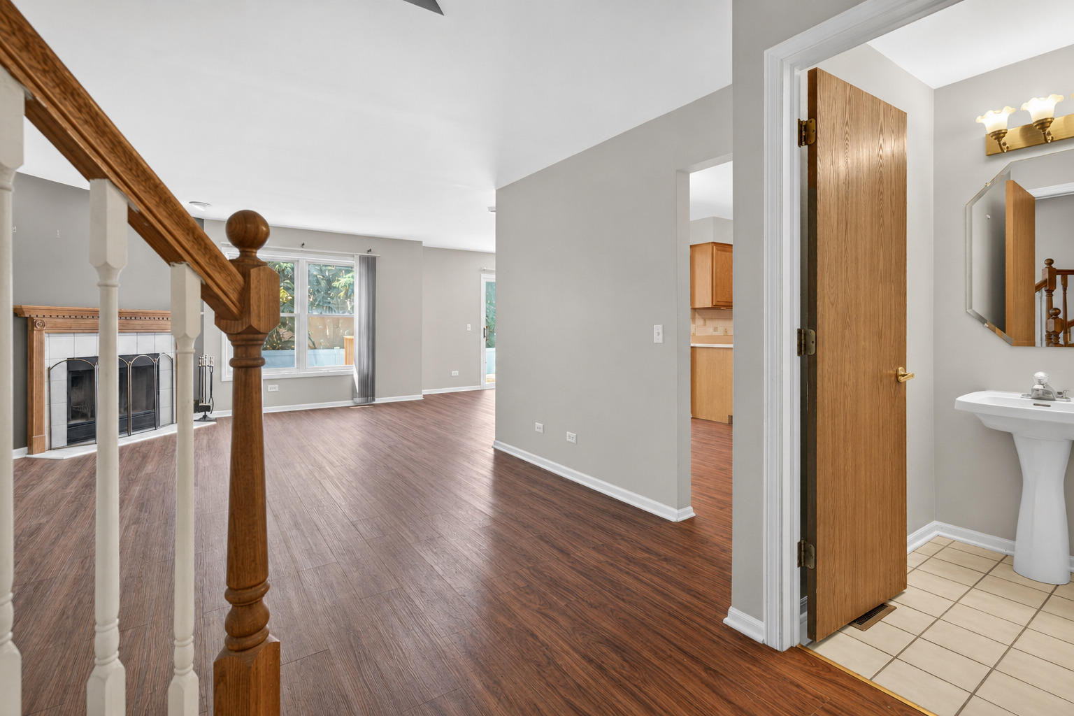 337 Inner Circle Drive, Bolingbrook, IL 60490