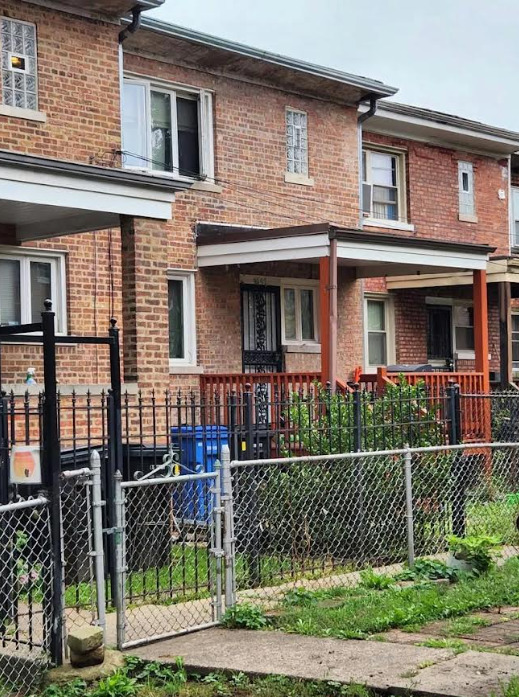 8352 S Ingleside Avenue, Chicago, IL 60619