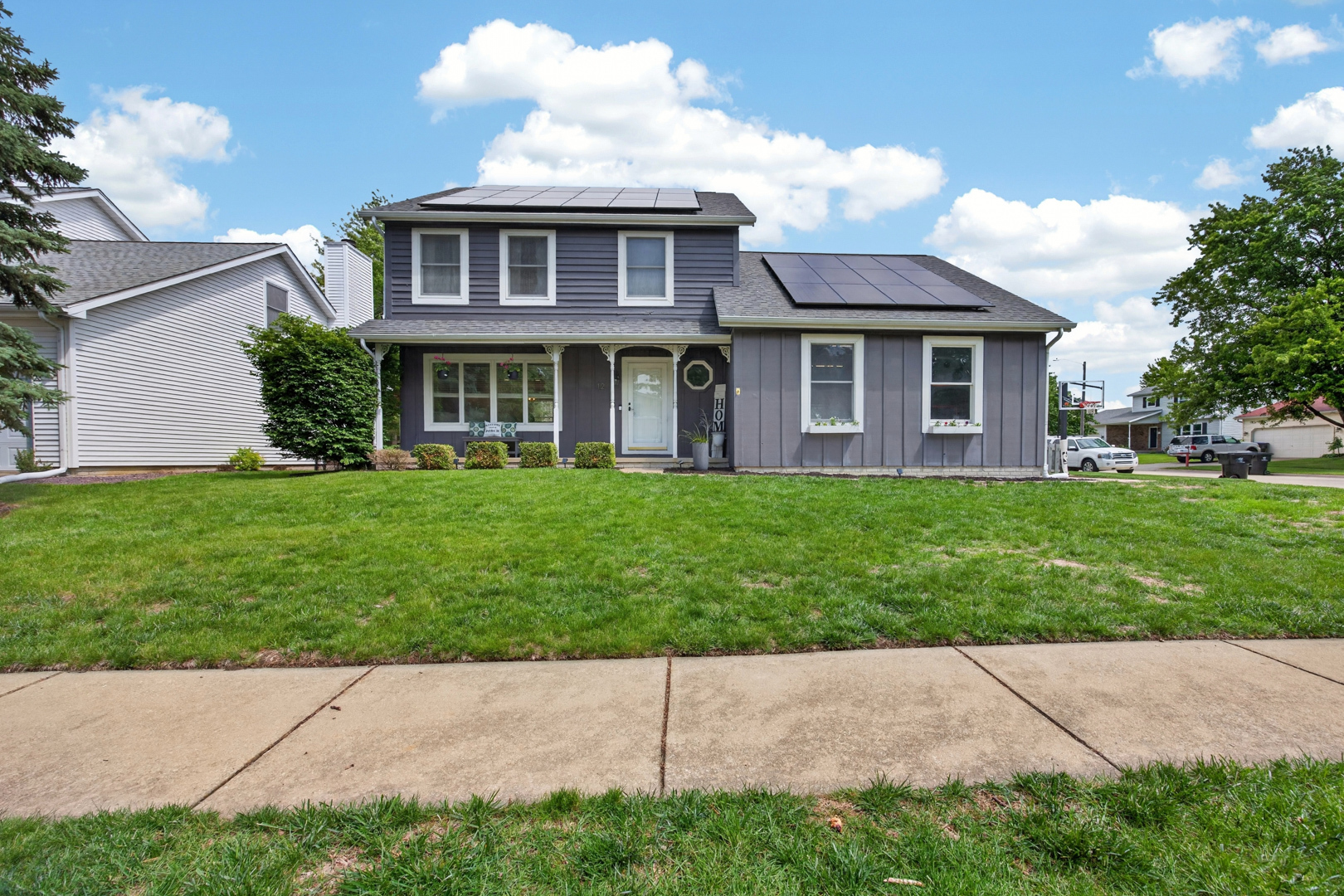 12 Boardwalk Circle, Bloomington, IL 61701