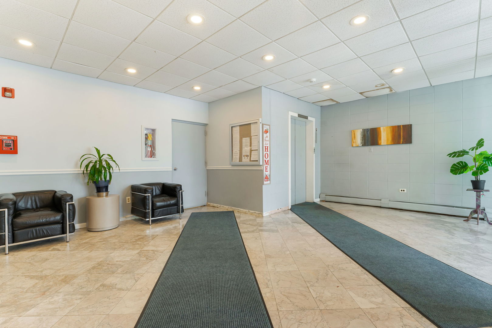 1043 S York Road #310, Bensenville, IL 60106