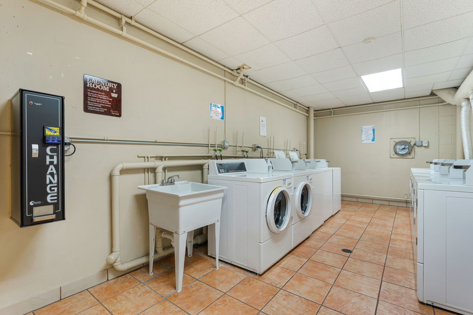 1043 S York Road #310, Bensenville, IL 60106
