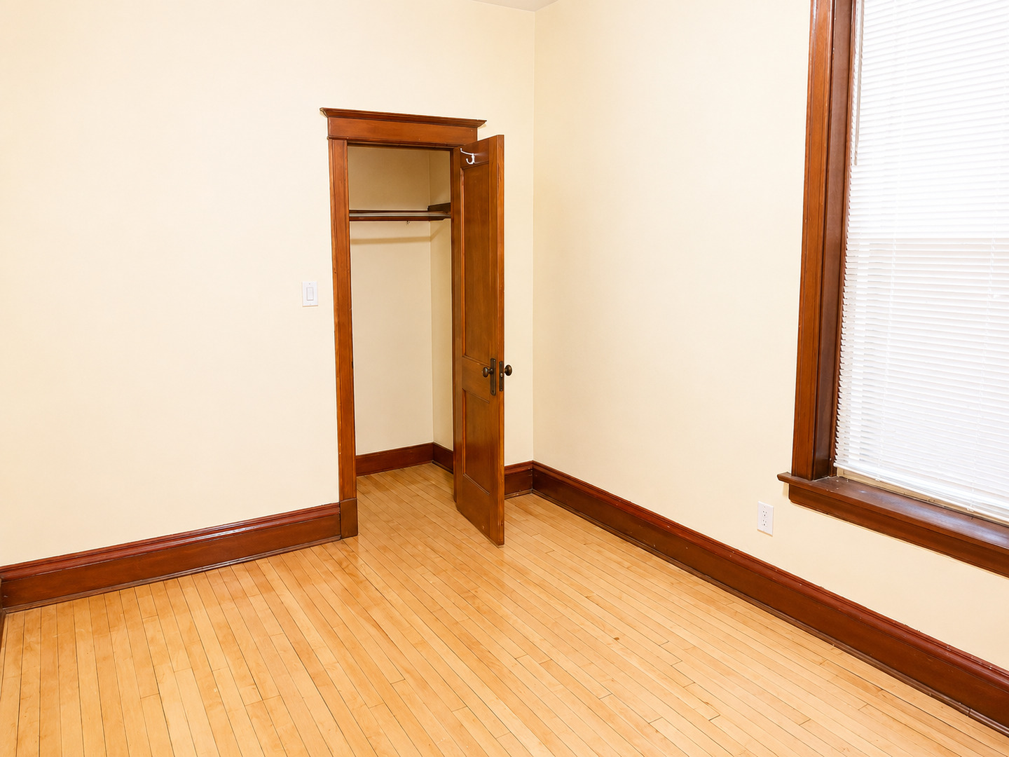 1320 W 64th Street #1, Chicago, IL 60636