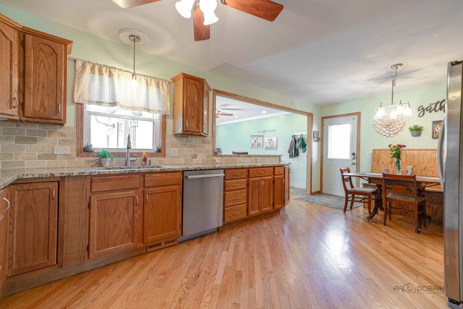 3507 Greenleaf Avenue, Island Lake, IL 60042