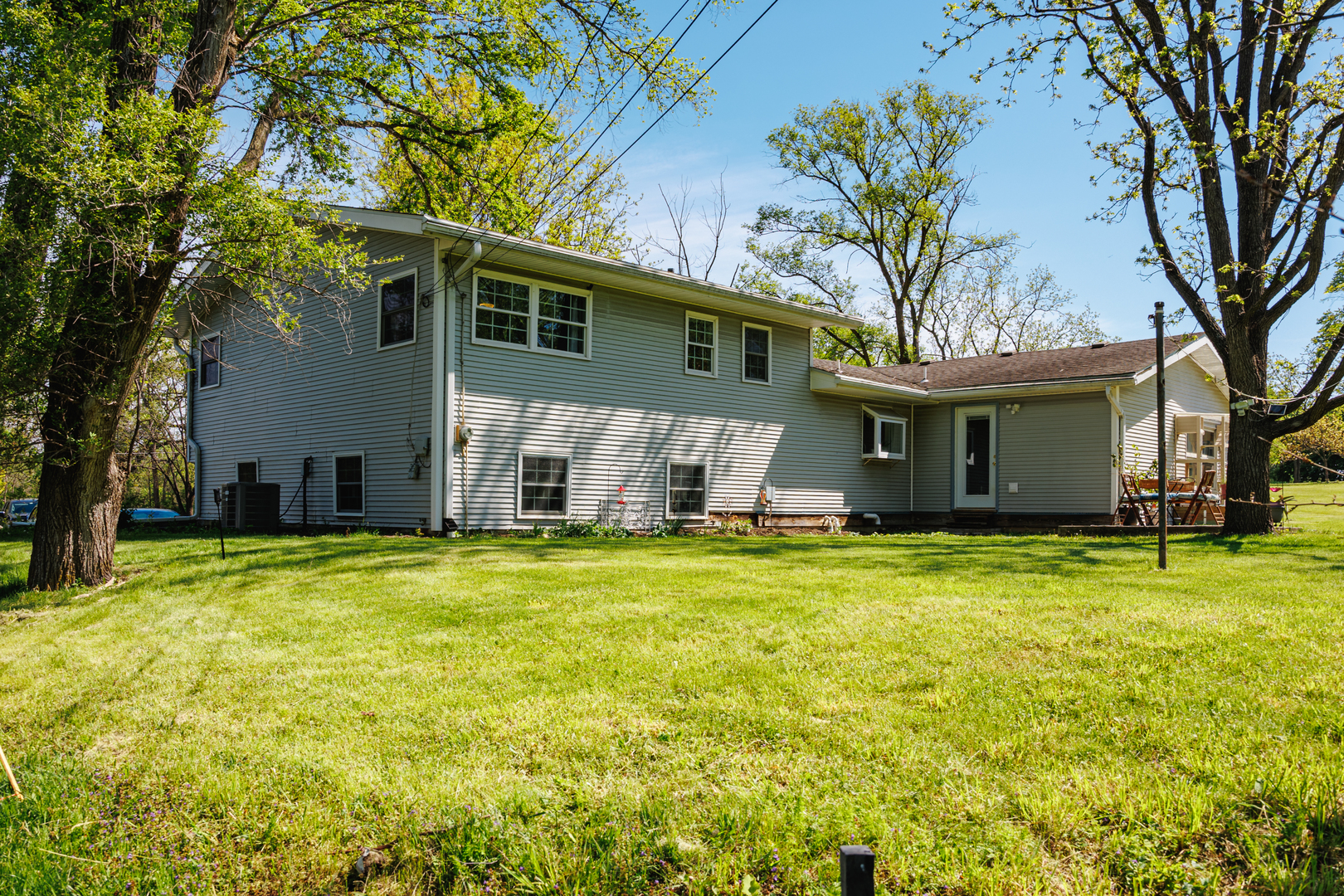 220 W Francis Road, New Lenox, IL 60451