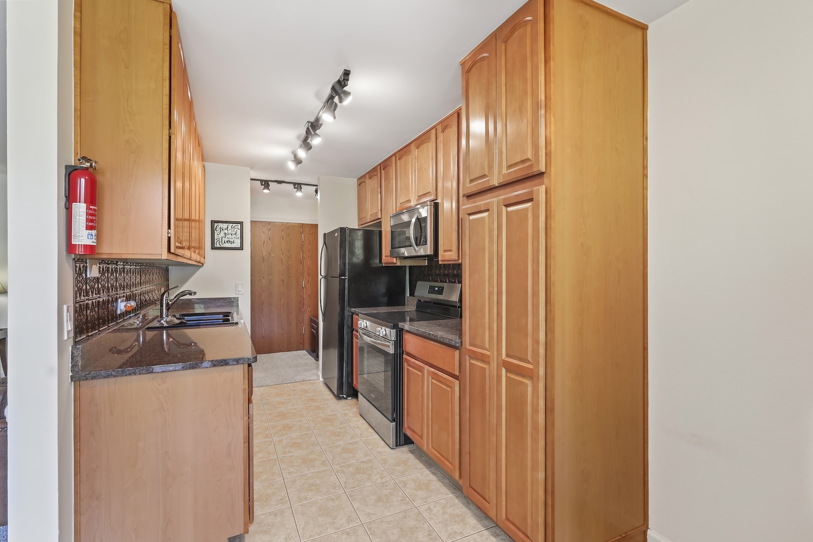 6000 Oakwood Drive #3H, Lisle, IL 60532