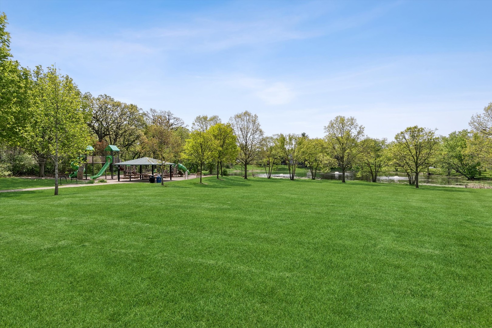 2001 Lakeview Court, Naperville, IL 60565