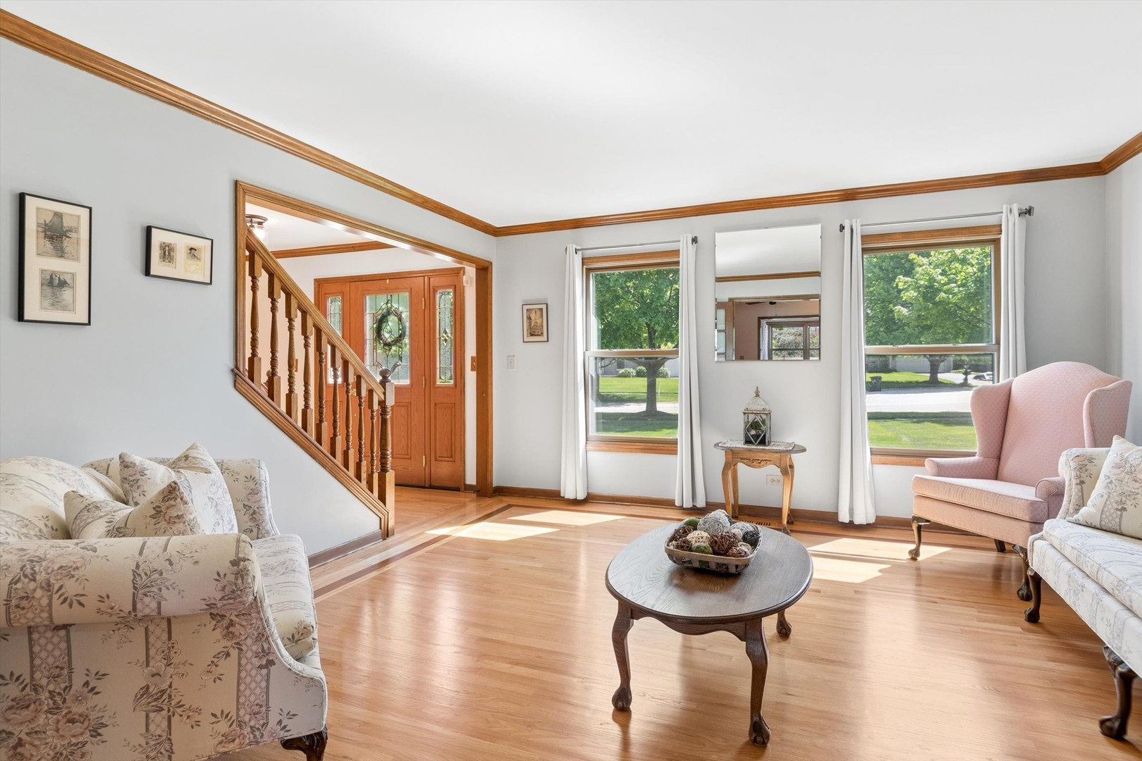 2001 Lakeview Court, Naperville, IL 60565
