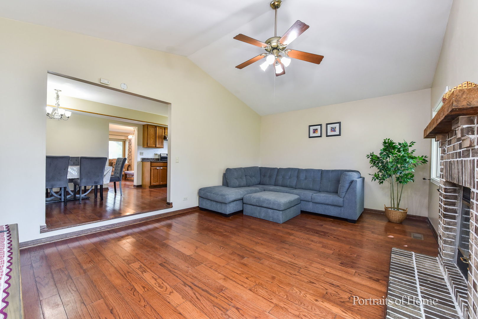 2475 Westleigh Court, Aurora, IL 60504