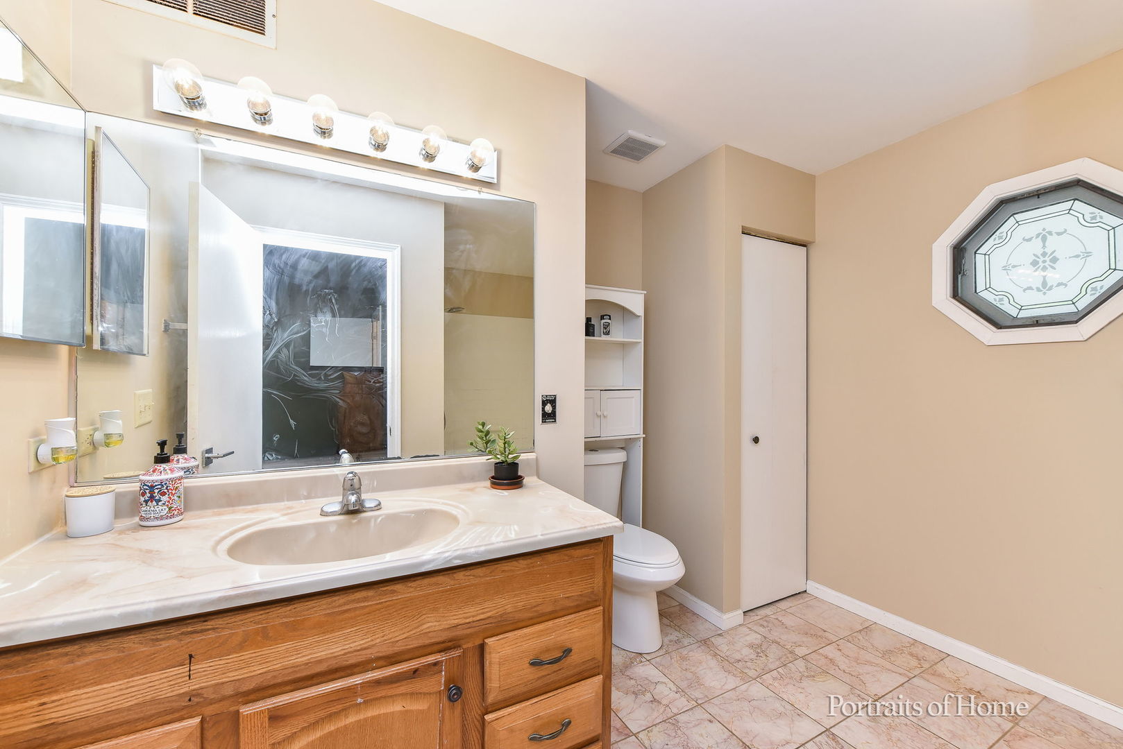 2475 Westleigh Court, Aurora, IL 60504