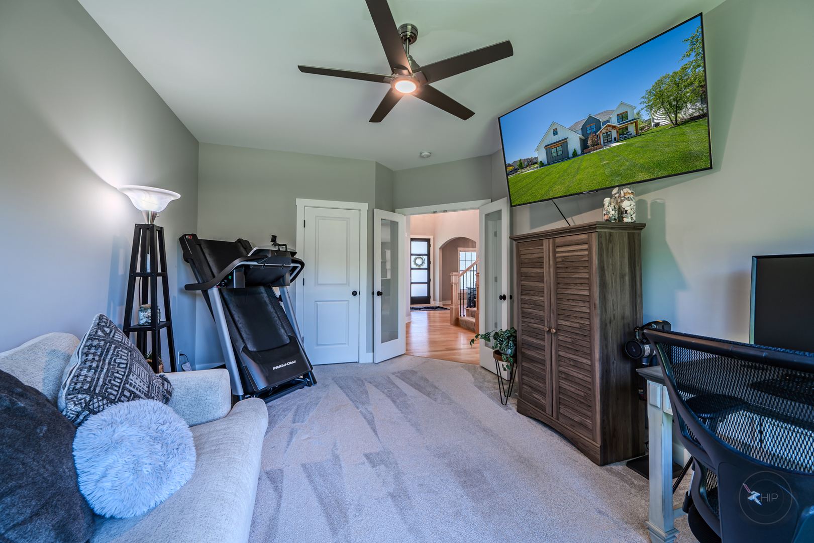 2902 Hampton Avenue, North Aurora, IL 60542