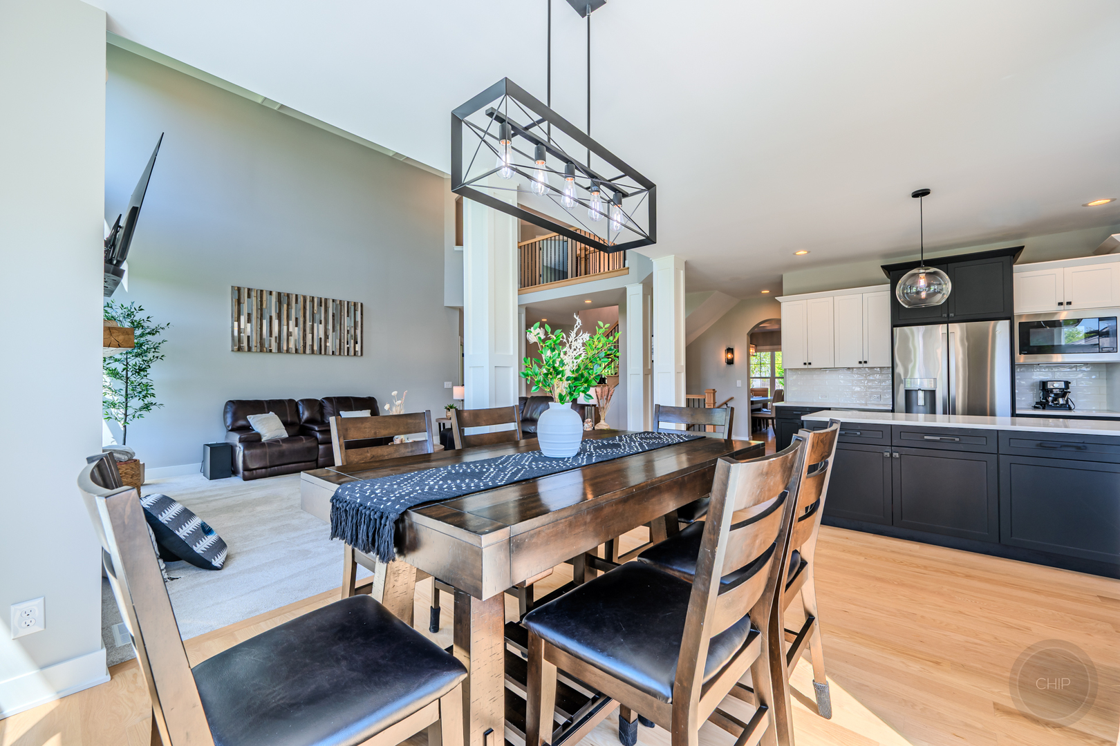 2902 Hampton Avenue, North Aurora, IL 60542