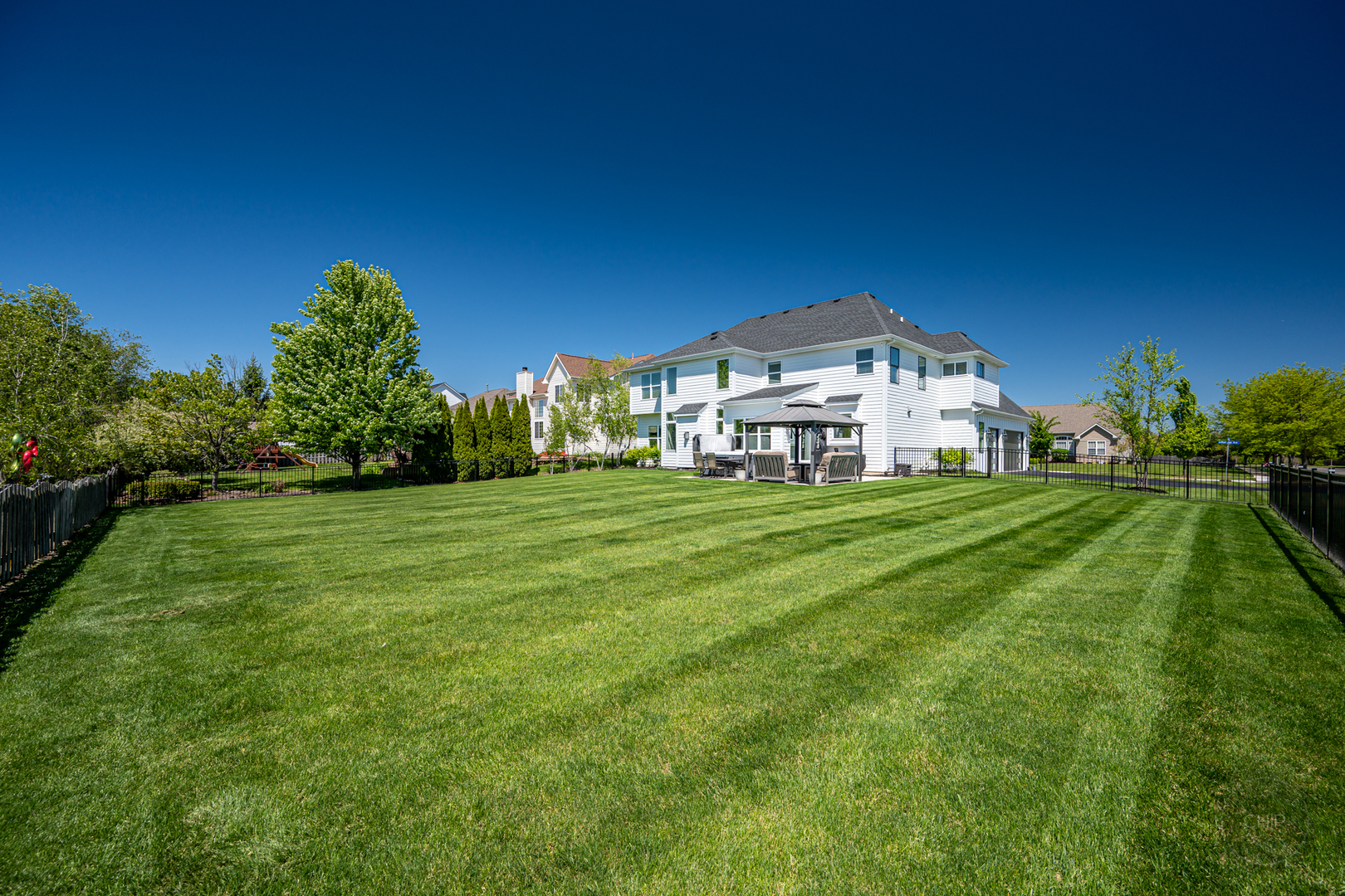 2902 Hampton Avenue, North Aurora, IL 60542