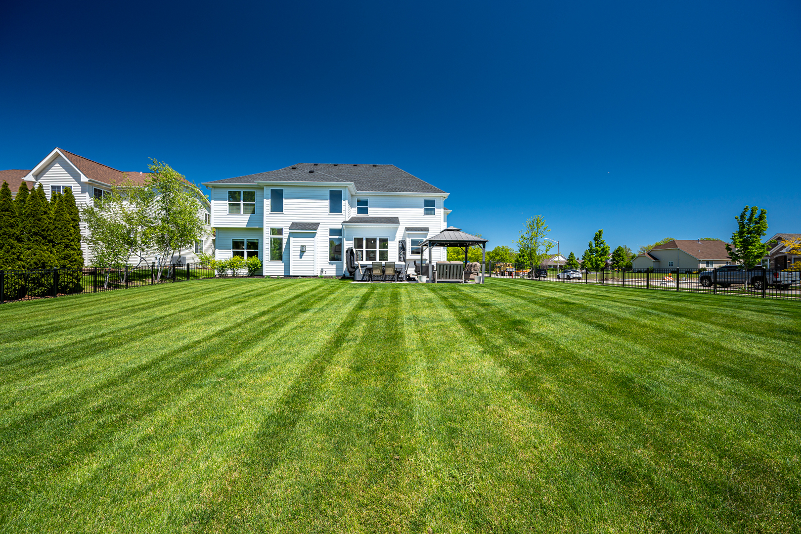 2902 Hampton Avenue, North Aurora, IL 60542