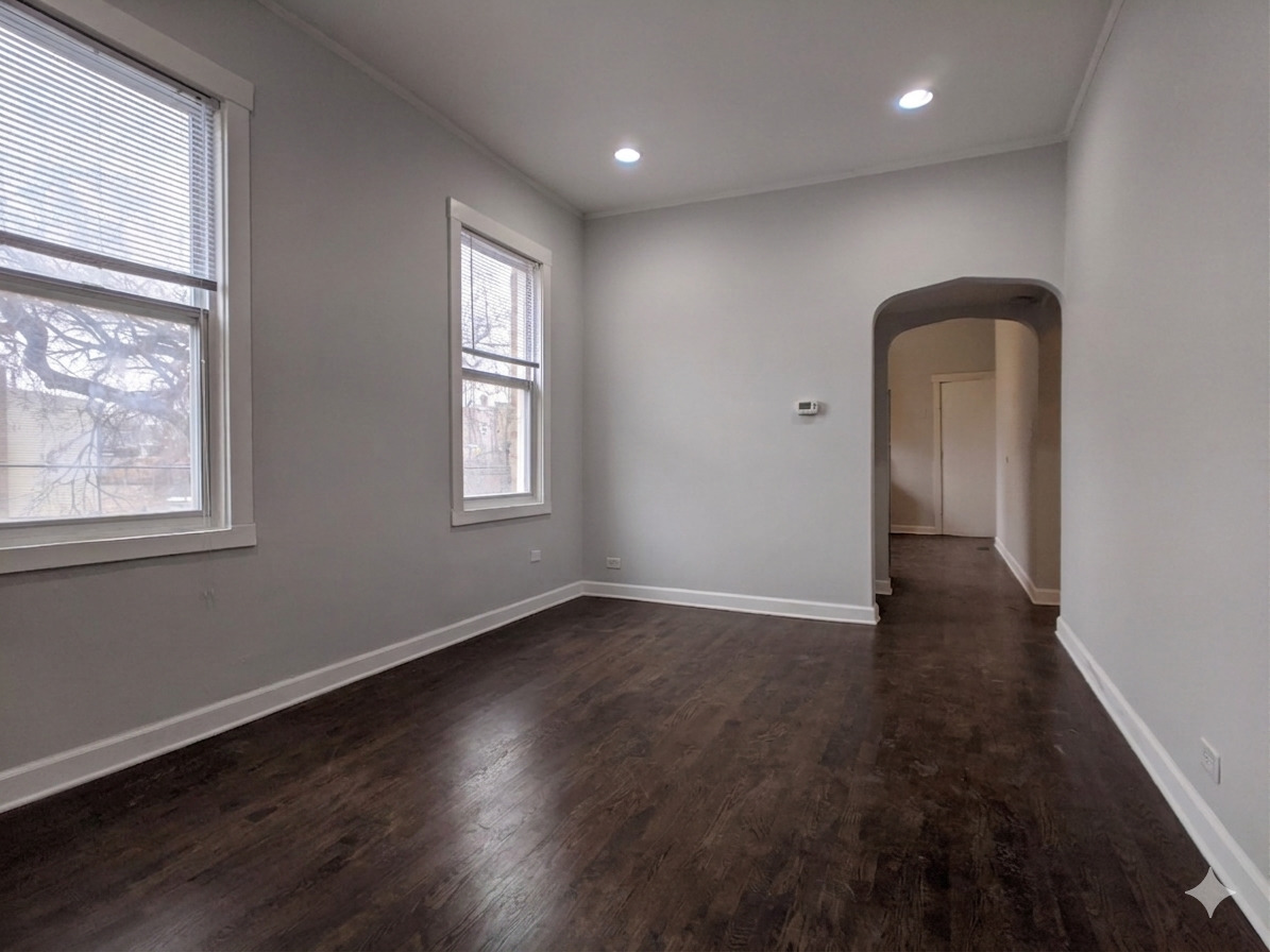 2257 W Hirsch Street #2E, Chicago, IL 60622