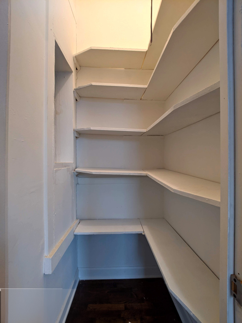 2257 W Hirsch Street #2E, Chicago, IL 60622