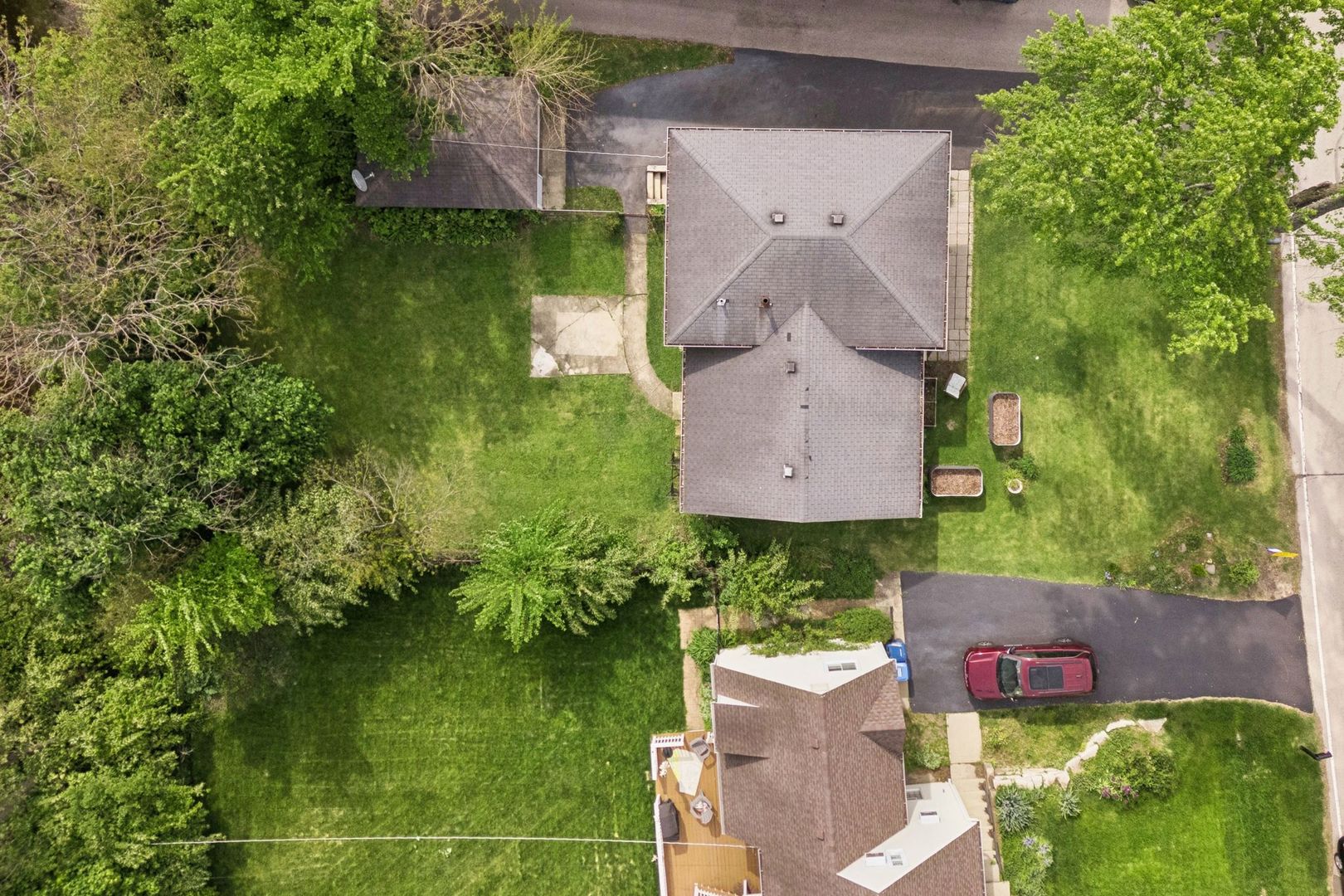 916 Lacey Avenue, Lisle, IL 60532