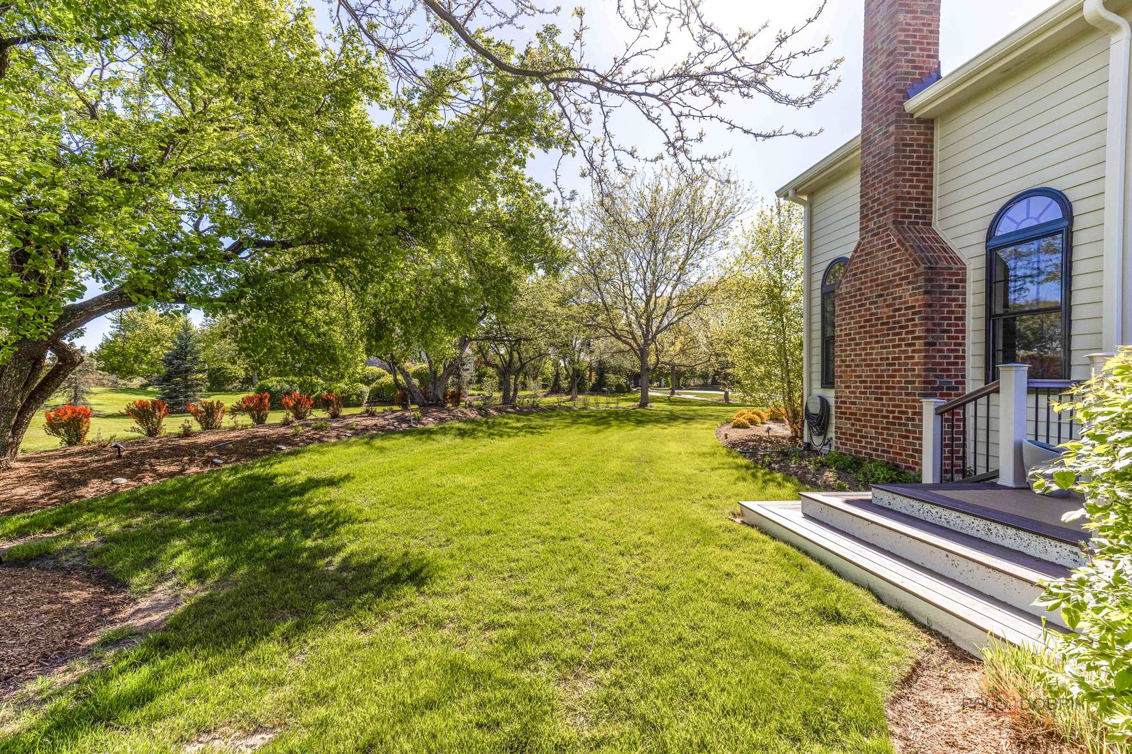 23843 N LOOKOUT POINTE Road, Lake Barrington, IL 60010