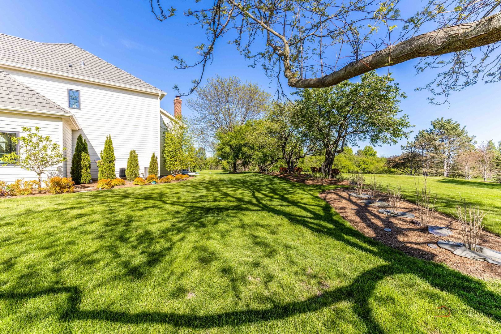 23843 N LOOKOUT POINTE Road, Lake Barrington, IL 60010