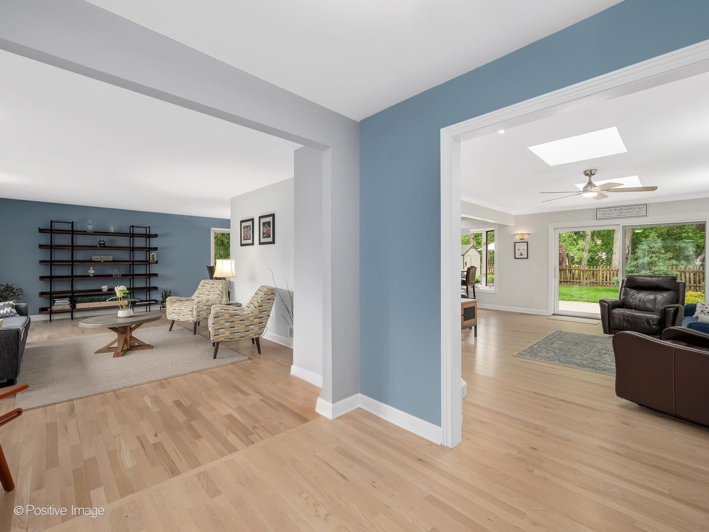 16W660 89th Place, Willowbrook, IL 60527