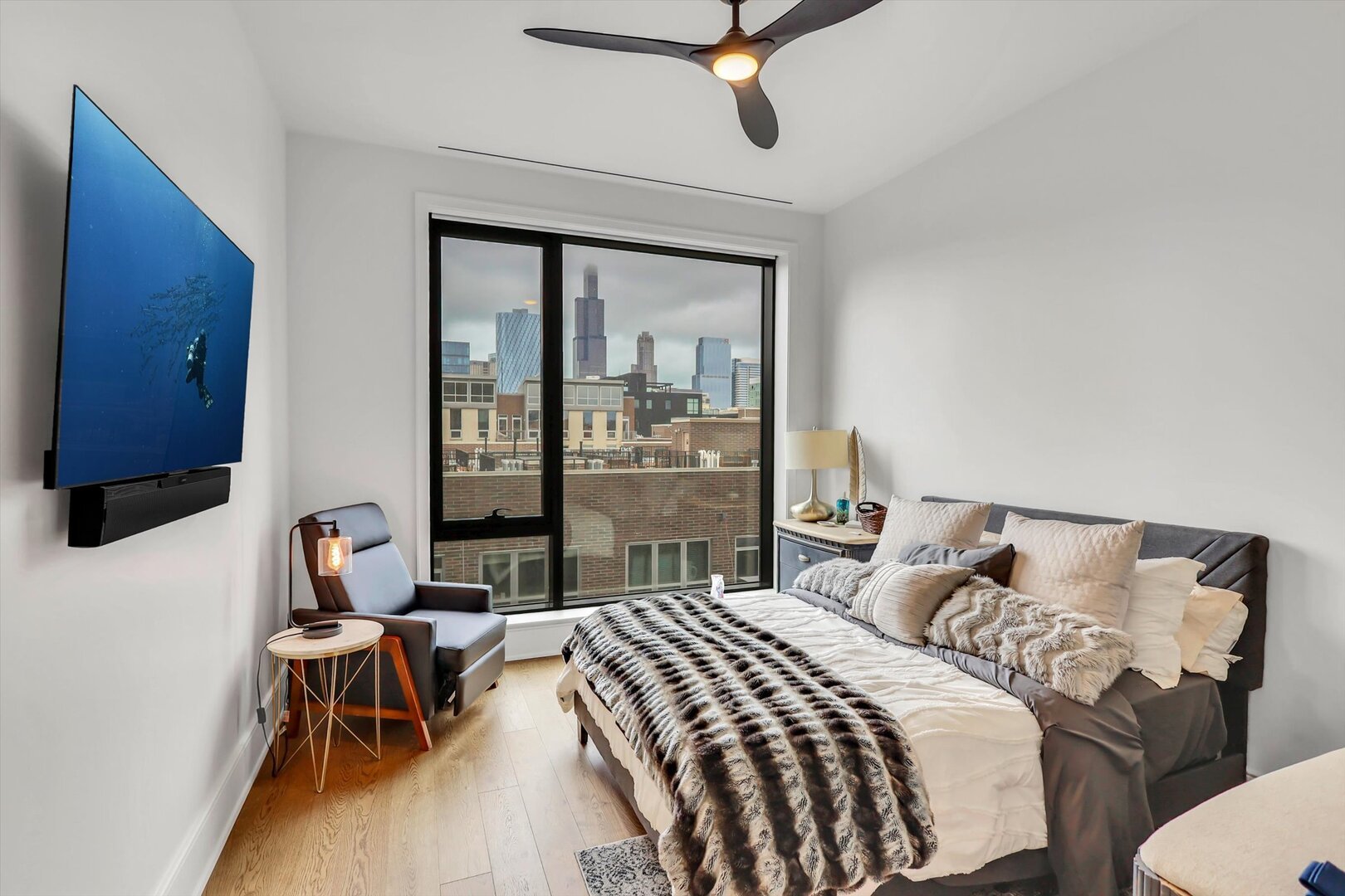 21 N May Street #501, Chicago, IL 60607