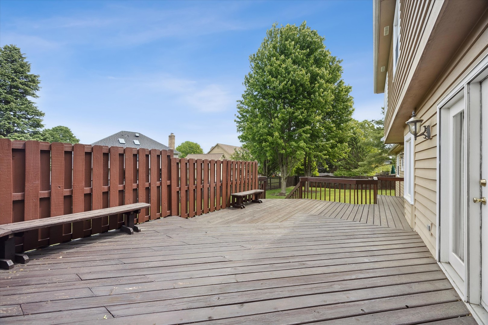 877 Stillwell Court, Wheaton, IL 60189