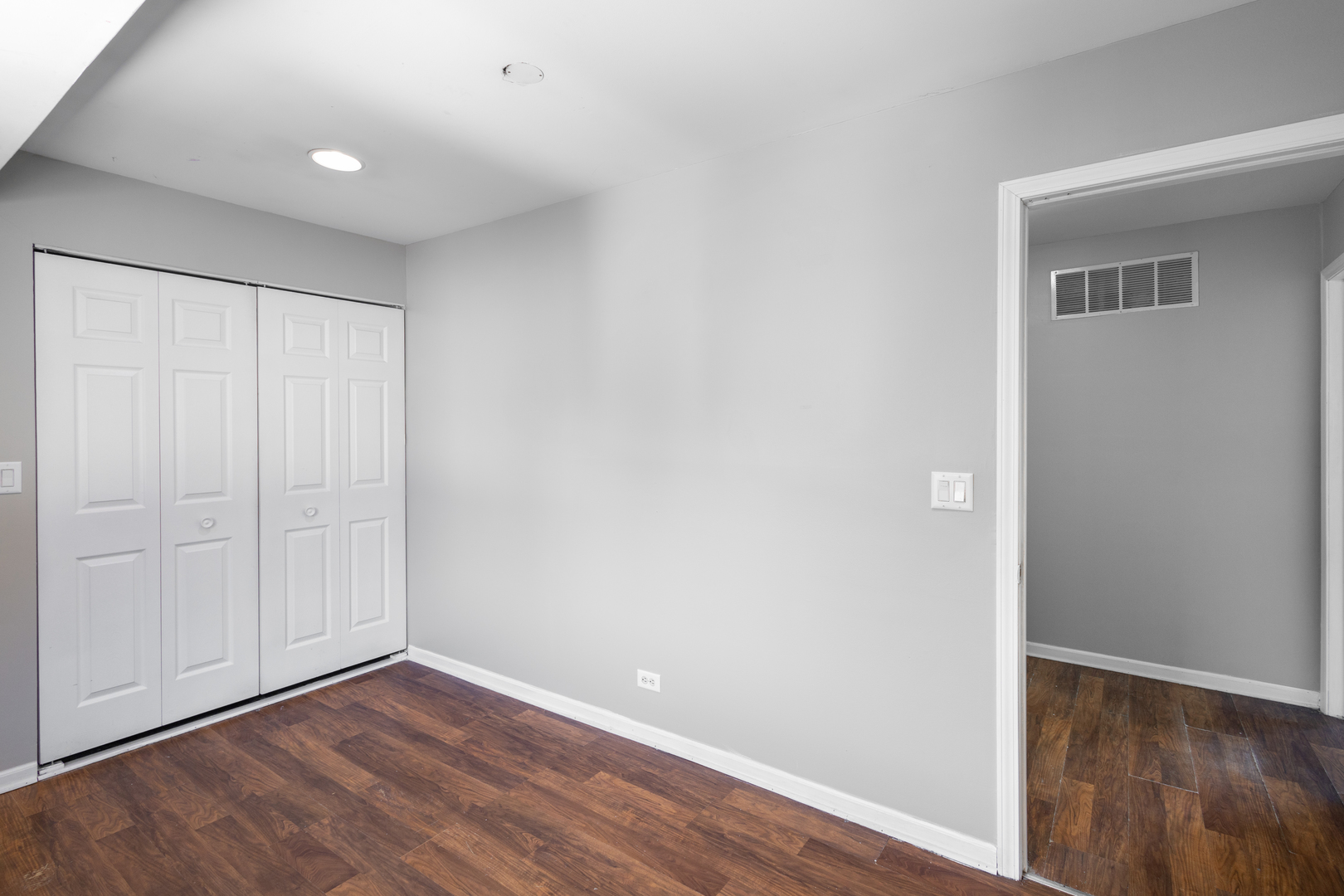7345 Winthrop Way #10, Downers Grove, IL 60516