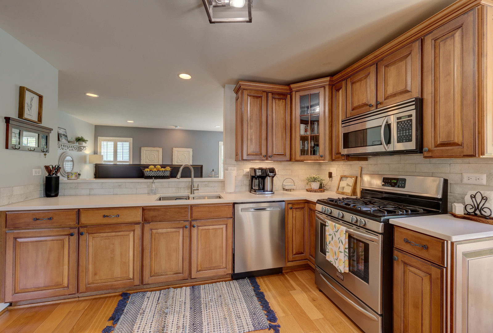 411 Belmont Lane, Bartlett, IL 60103