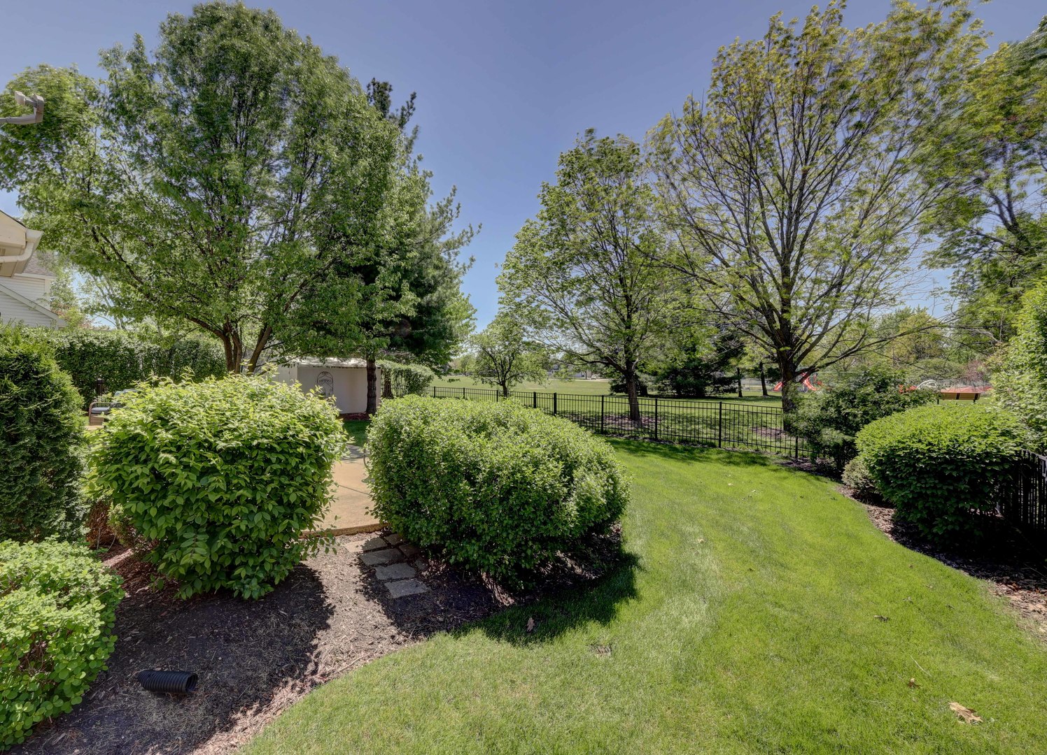 411 Belmont Lane, Bartlett, IL 60103