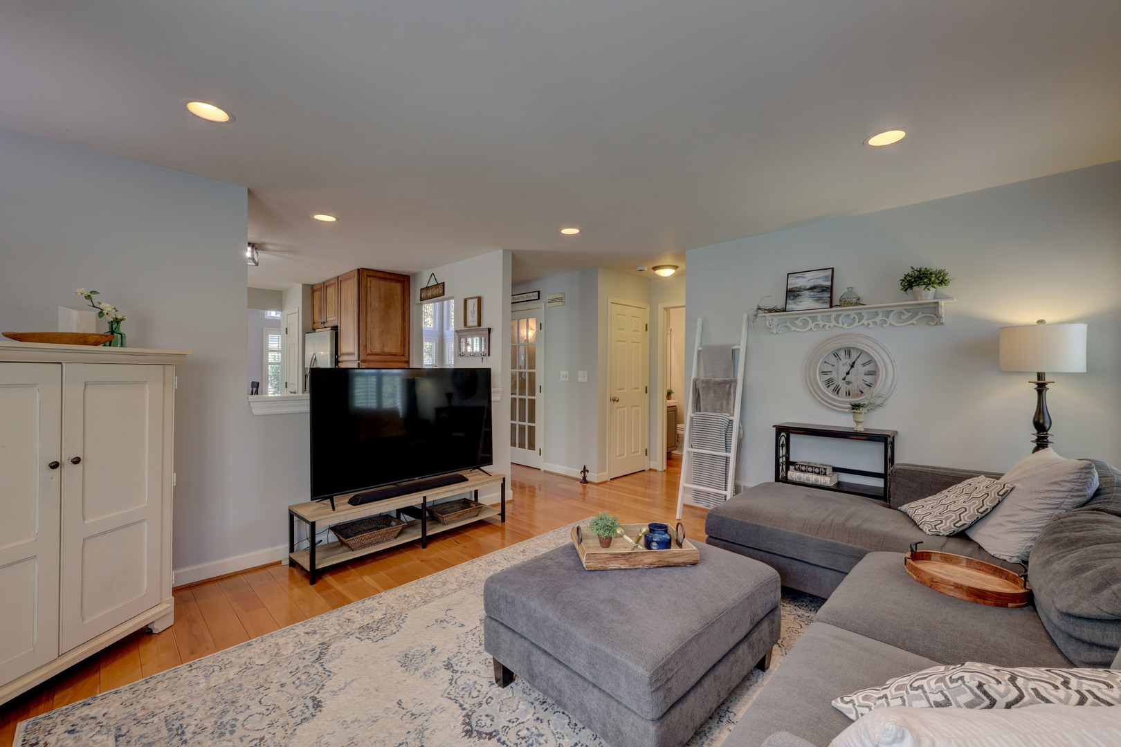 411 Belmont Lane, Bartlett, IL 60103
