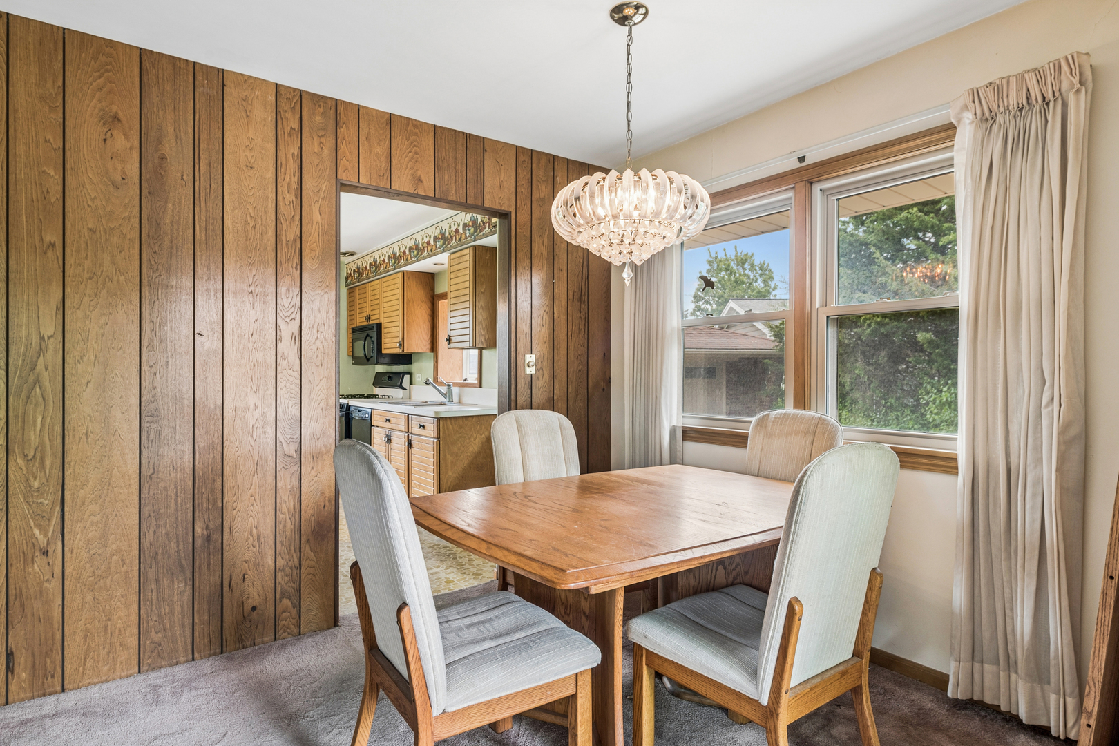 8106 W Courtland Avenue, Norridge, IL 60706