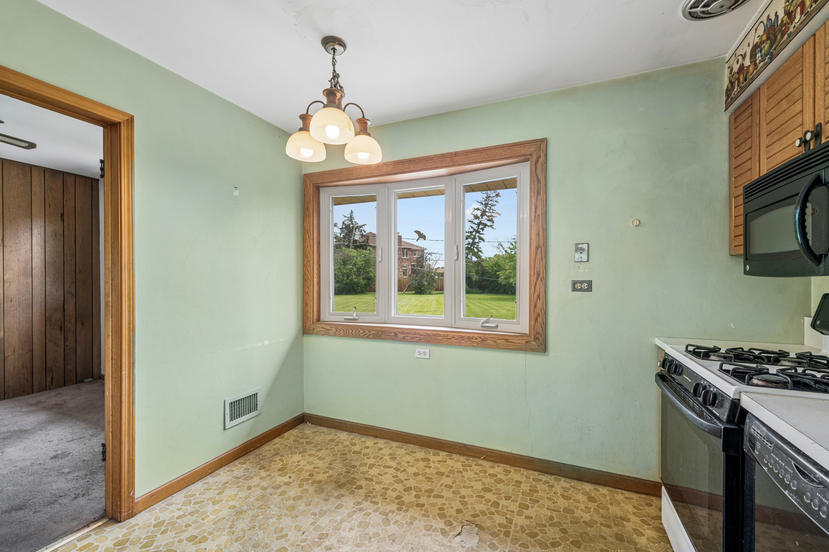 8106 W Courtland Avenue, Norridge, IL 60706