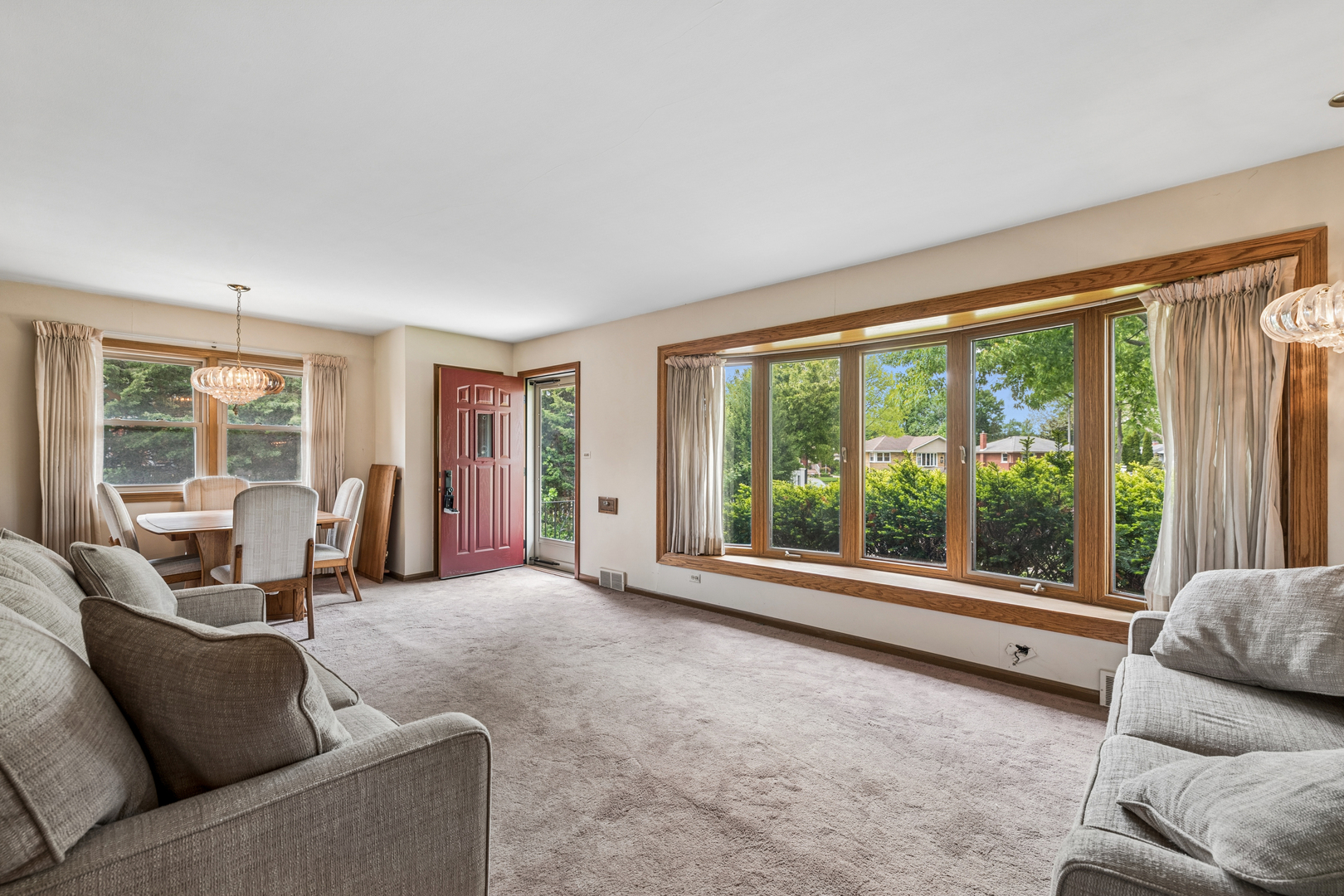 8106 W Courtland Avenue, Norridge, IL 60706