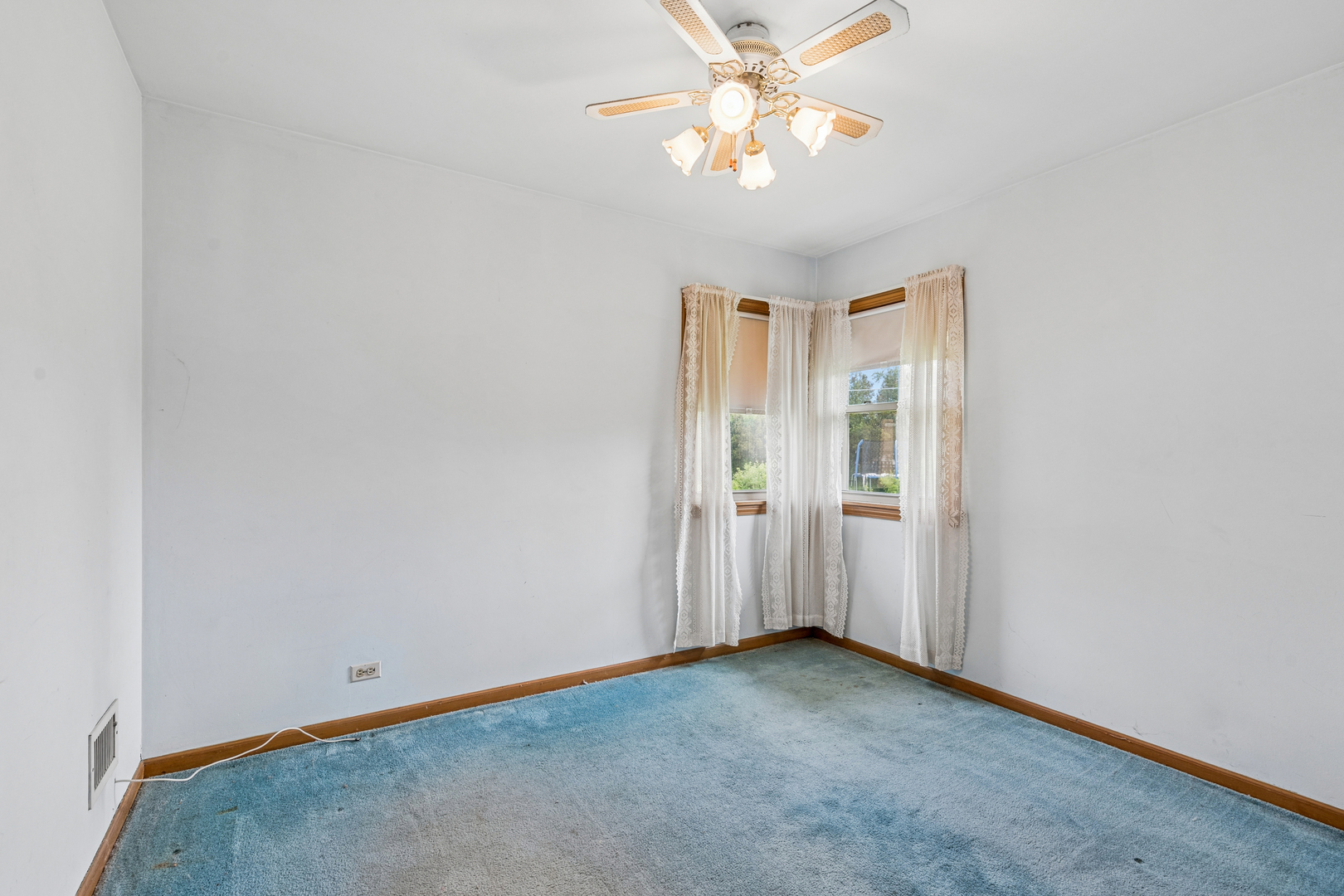 8106 W Courtland Avenue, Norridge, IL 60706