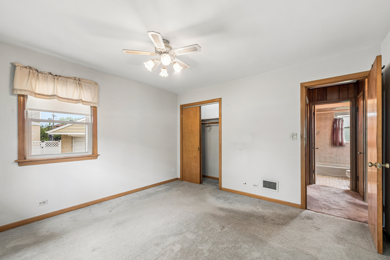 8106 W Courtland Avenue, Norridge, IL 60706