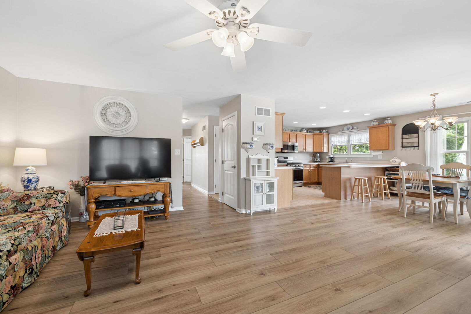 10937 Front Street #2B, Mokena, IL 60448