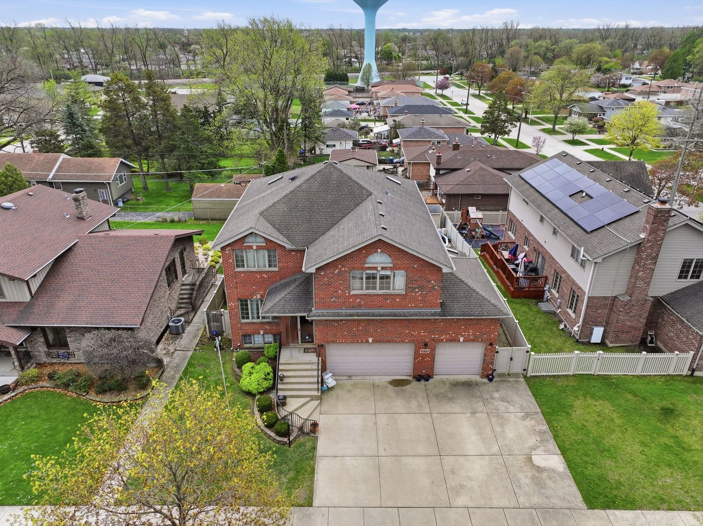 5733 W 97th Street, Oak Lawn, IL 60453