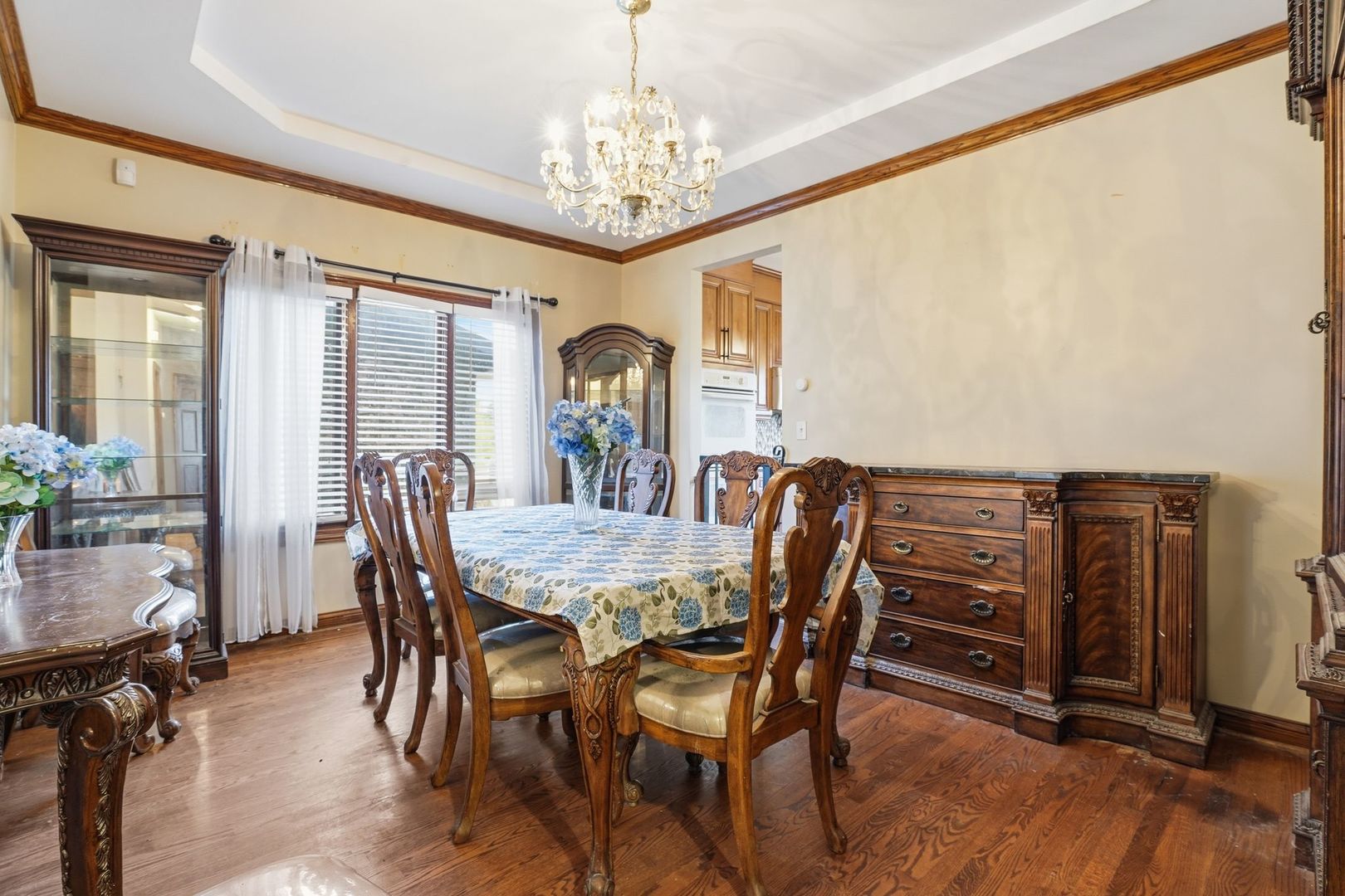 5733 W 97th Street, Oak Lawn, IL 60453