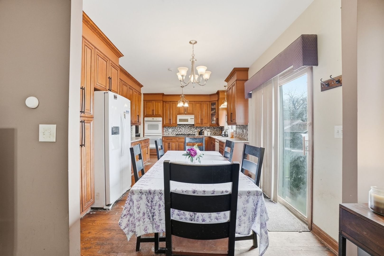 5733 W 97th Street, Oak Lawn, IL 60453