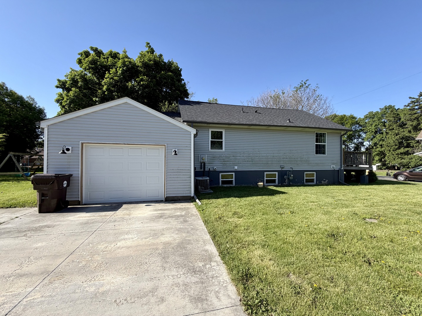 709 N Mill Street, Leroy, IL 61752