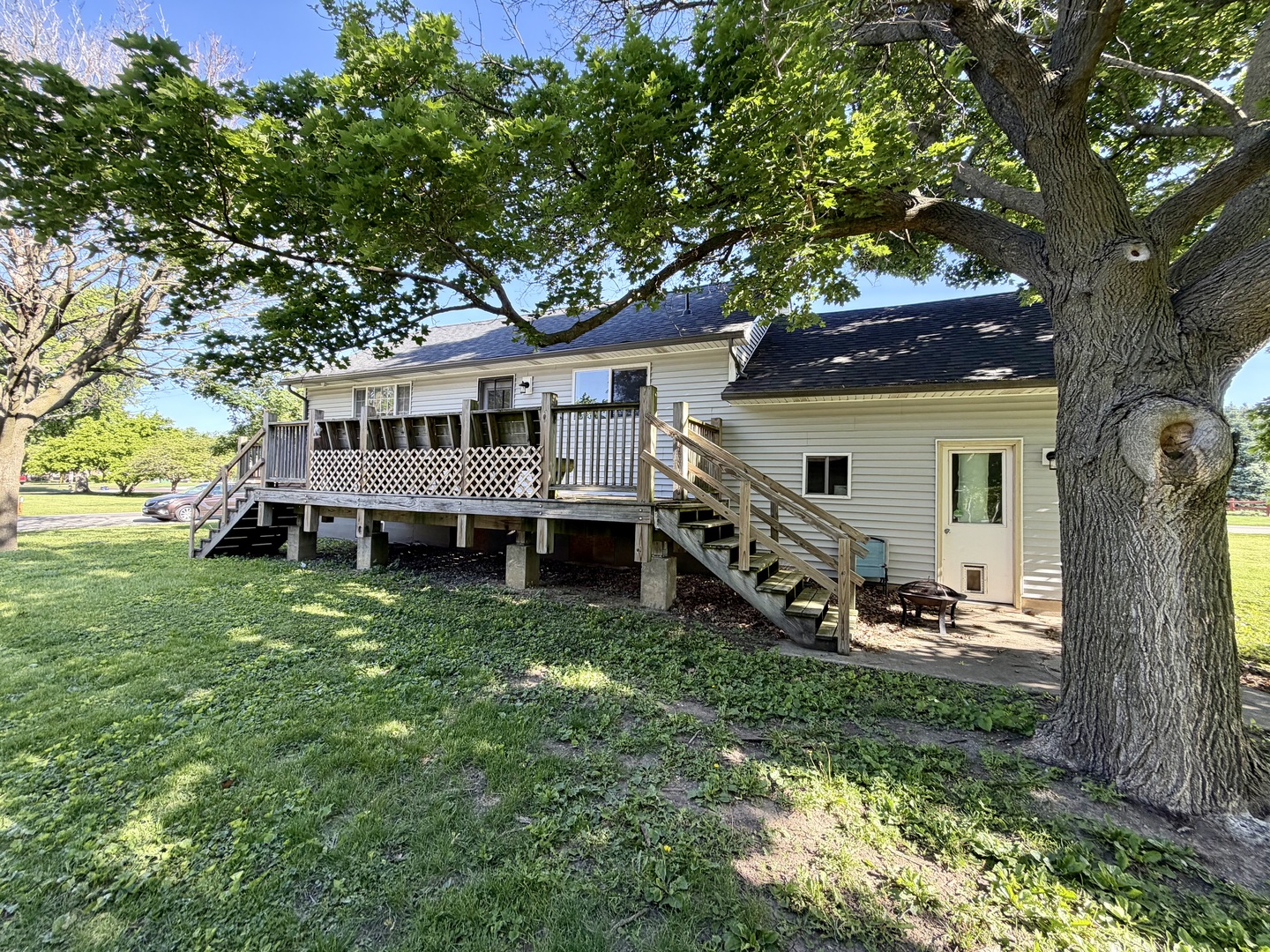709 N Mill Street, Leroy, IL 61752