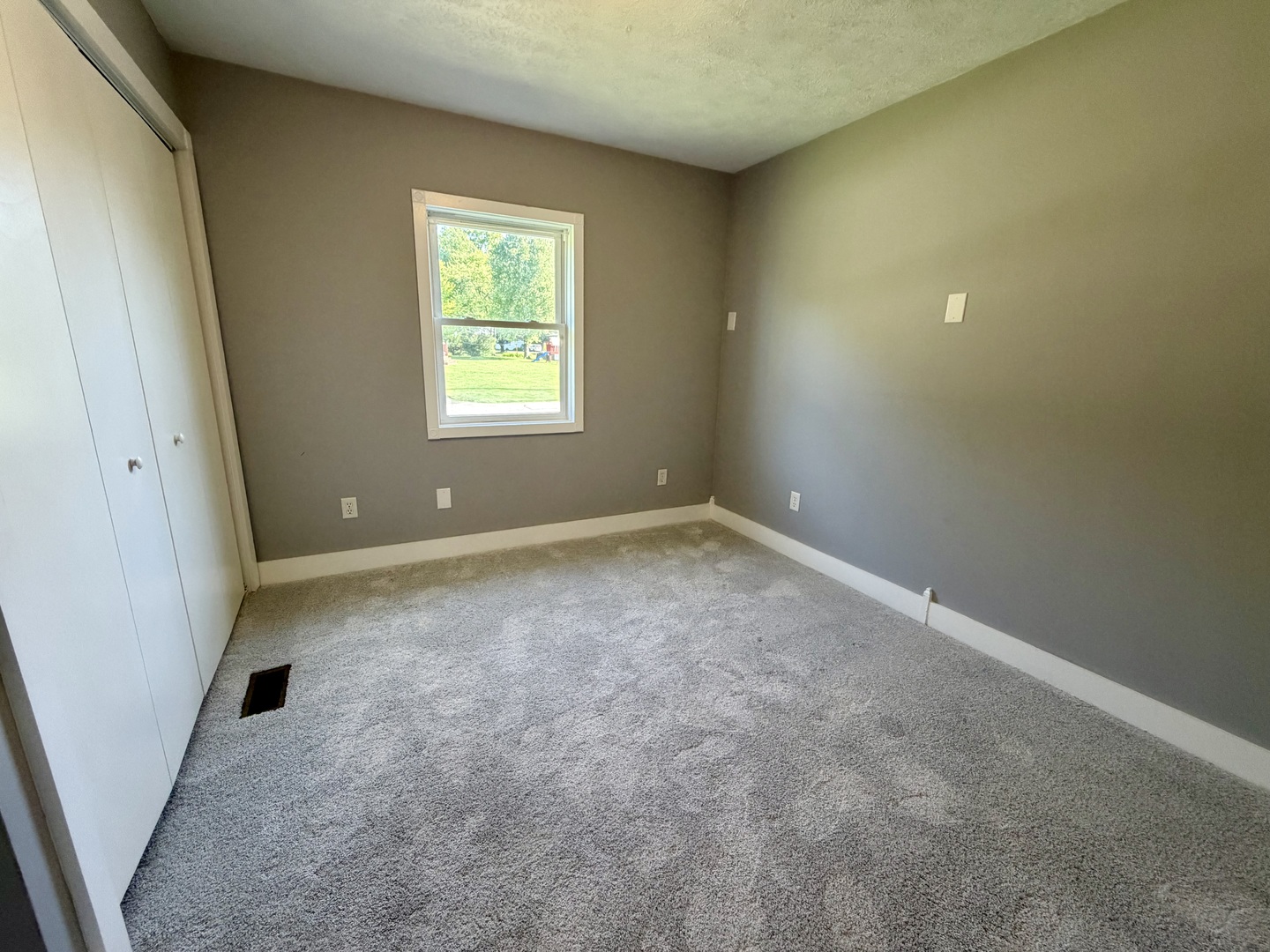 709 N Mill Street, Leroy, IL 61752