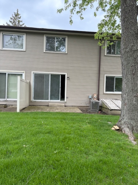 842 GREENBRIAR Lane, University Park, IL 60484
