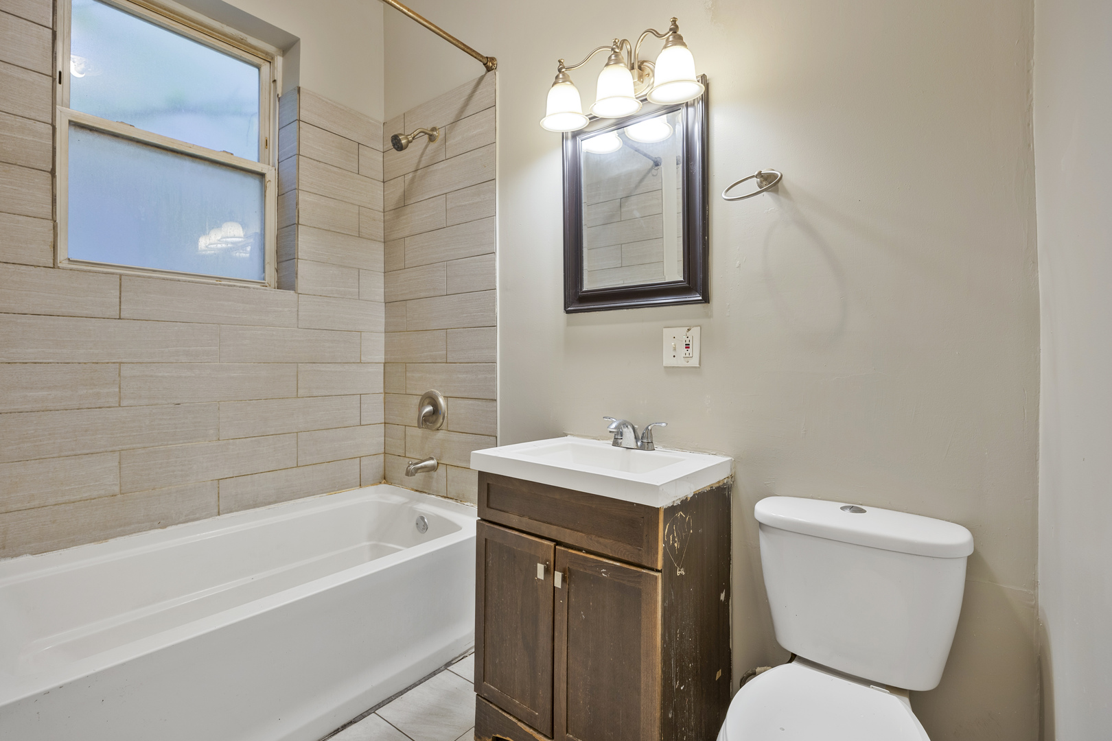 35 W 109th Street, Chicago, IL 60628