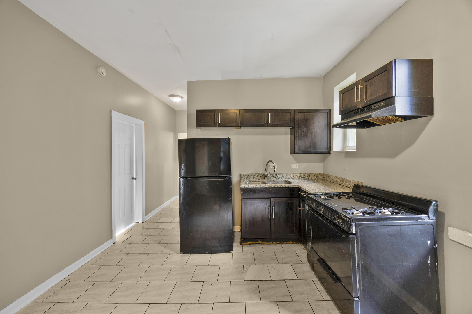 35 W 109th Street, Chicago, IL 60628
