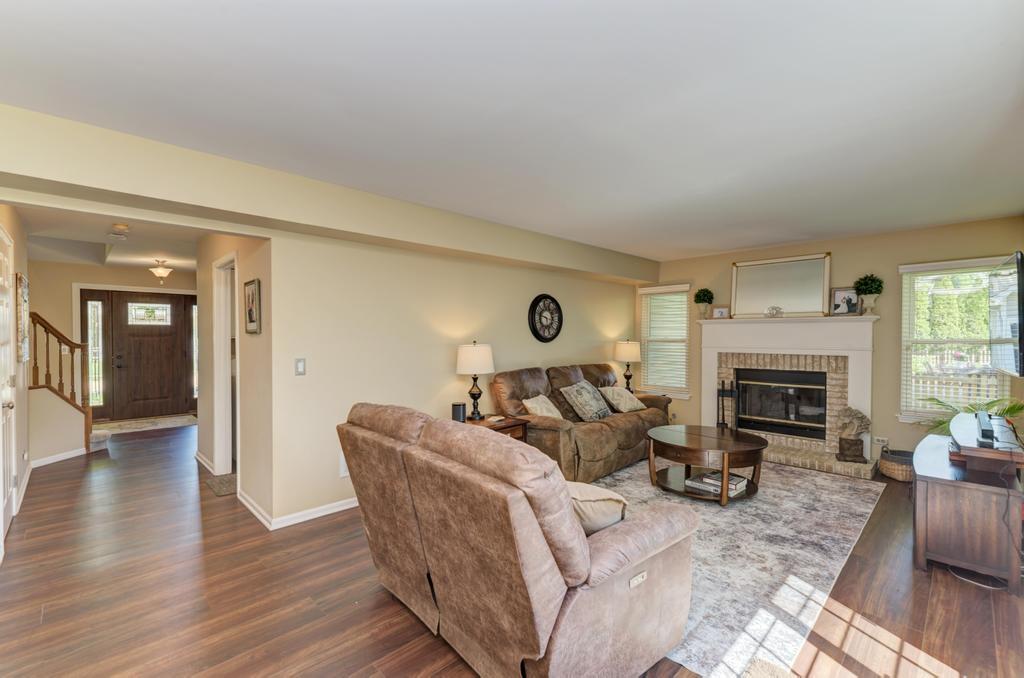 1216 Churchill Road, Bartlett, IL 60103
